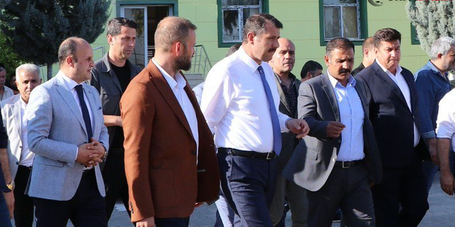 Vali Ayhan: Urfaspor'un Başarısı İçin Takıma Sahip Çıkacağız