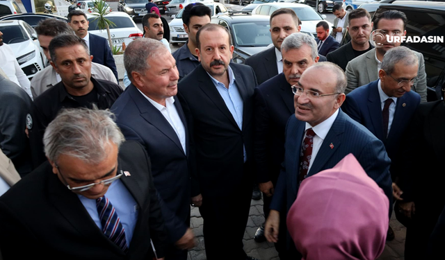 Bekir Bozdağ, AK Parti Şanlıurfa İl Başkanlığının Yeni Yönetimiyle Tanıştı