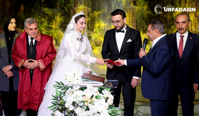 Akçakale Belediye Başkanı Mehmet Yalçınkaya'nın ve Tüysüz Ailesinin Mutlu Günü