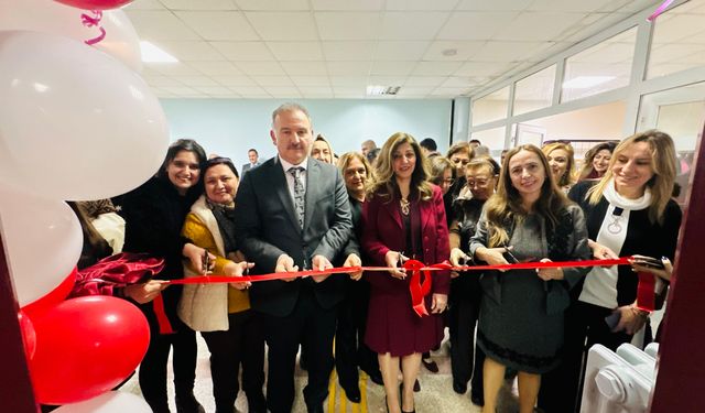 Harran Üniversitesi’nde İhtiyaç Sahibi Öğrenciler İçin Mağaza Açıldı