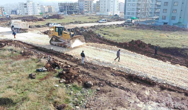 Büyüyen Karaköprü’ye Yeni Yollar Kazandırılıyor