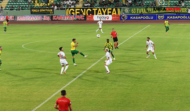 Şanlıurfaspor, Evindeki Güzel Oyunuyla Ümraniyespor'u 3-1 Yendi