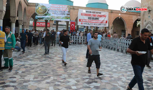 Şanlıurfa'da 10 Bin Kişiye Tirit İkramı Yapıldı