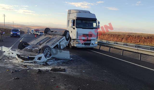 Şanlıurfa'da Takla Atan Otomobilin Sürücüsü Yaralandı