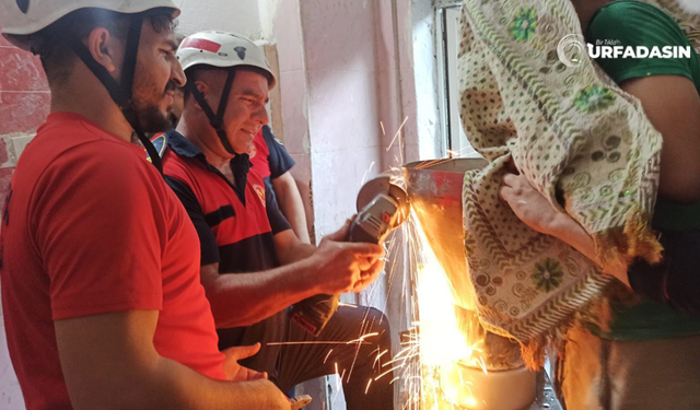 Urfa'da Fırıncı Çırağı Çocuk Elini Hamur Kesme Makinesine Kaptırdı