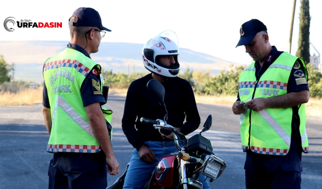 Kask Takmayan Motosiklet Sürücülerine Jandarma ve Polis Kafayı Takıyor