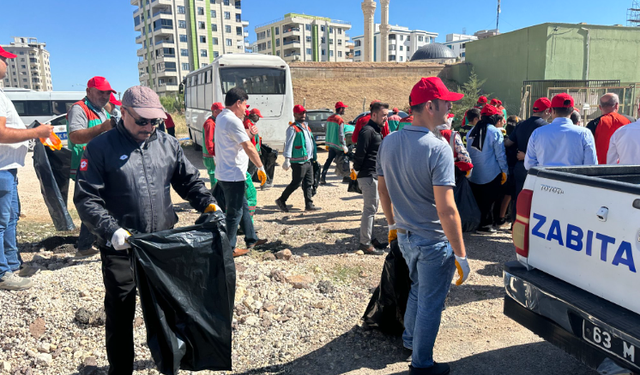 Seyrantepe Mahallesinde Çevre Temizliği