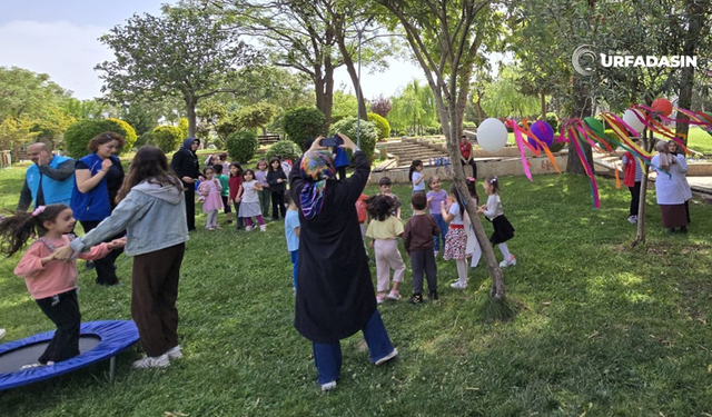 Şanlıurfa’da Miniklerin Bahar Şenliğinde Renki Görüntüler