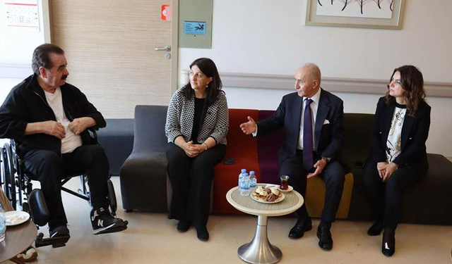 Tatlıses ve Hikmet Çetin'den Sırrı Süreyya Öndere Geçmiş Olsun Ziyareti