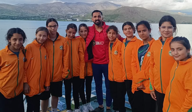 Şanlıurfa’nın İlk Ve Tek Kadın Hokey Takımından Tarihi Başarılar