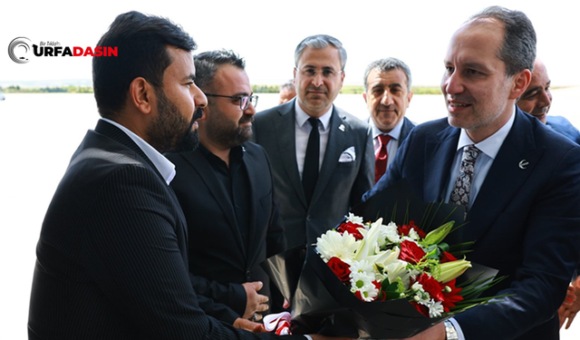 Dün Fatih Erbakan'ı Çiçeklerle Karşıladı Bugün İstifa Etti