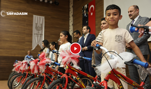 Şanlıurfa’da Başarılı Bin İlkokul Öğrencisine Bin Bisiklet Hediye Edildi