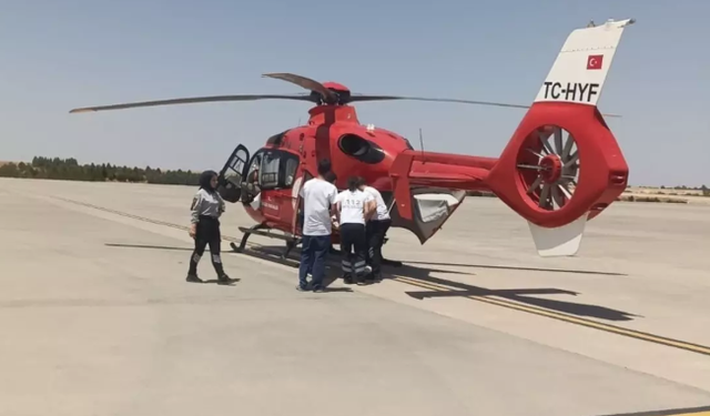 Şanlıurfa'da Ambulans Helikopter 2 Yaşındaki Gülistan İçin Havalandı