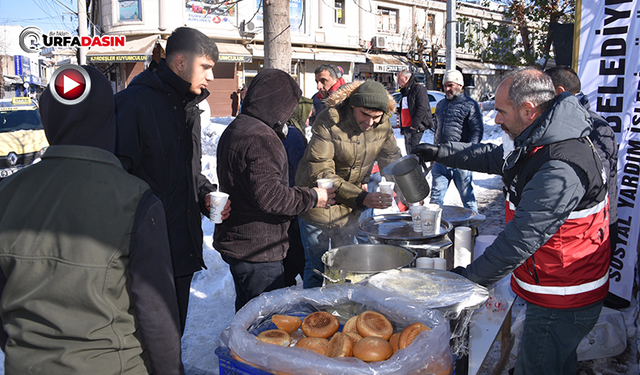 Siverek'te Kar Yağışı Boyunca 10 Bin Kişiye İkram Ulaştırıldı