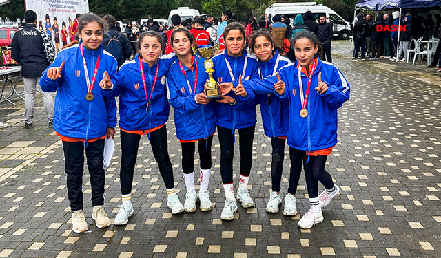 4 Kız Kardeşin Yer Aldığı Takım, Harran'dan Türkiye Şampiyonluğuna Uzandı