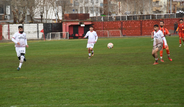 Siverek Belediyespor Elazığ Yol Sporu 1 -0 Mağlup etti