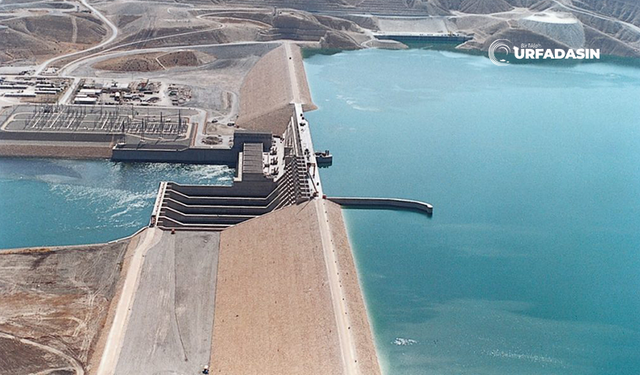 Şanlıurfa'da Barajın Kapakları Açıldı, Fırat Nehri Kıyısındakiler Uyarıldı