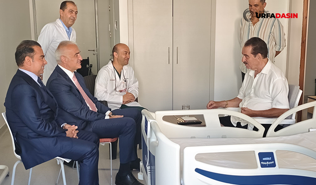 Şanlıurfalı Ünlü Türkücü Tatlıses'e Bakan Ersoy'dan Ziyaret