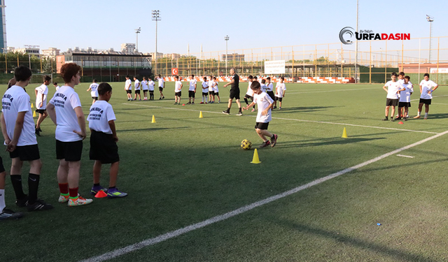 Şanlıurfa'da Aynı Anda Binlerce Çocuk Futbol Eğitimi Alıyor