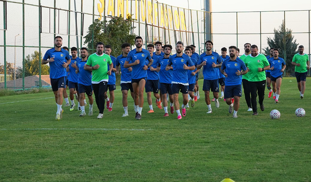 Şanlıurfaspor, Teknik Direktörsüz Halde İzmir Deplasmanına Hazırlanıyor