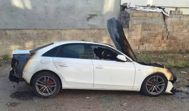Şanlıurfa'da Otomobil Önce Kurşunlandı, Sonra Yakıldı