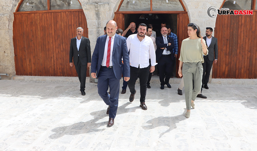 Başkan Gülpınar, Çubukçu Hanı ve Hacı Kamil Konağı'ndaki Çalışmaları İnceledi