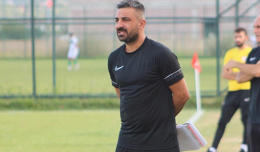 Karaköprü Belediyespor Teknik Direktörü İbrahim Ülüm Takımla Yollarını Ayırdı