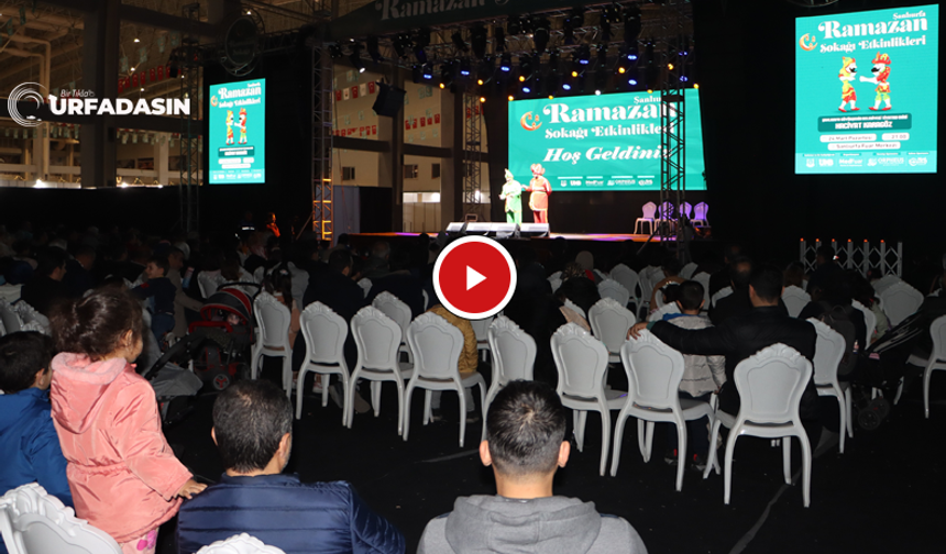 Şanlıurfa Ramazan Sokağı’nda Hacivat Ve Karagöz Gösterisi