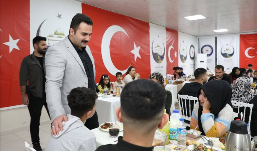 Viranşehir Kaymakamı Kemal Ülkü, Yetimlerle İftarda Buluştu
