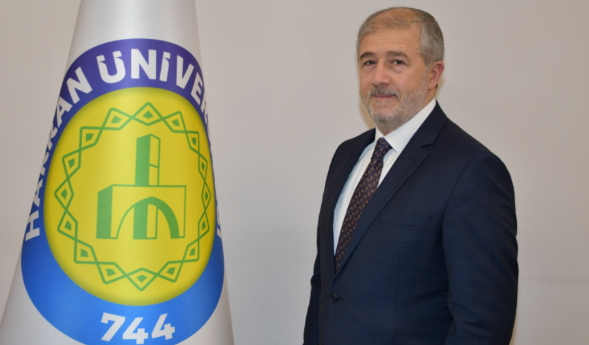 Harran Üniversitesi İlahiyat Fakültesi Dekanlığına Ebru Sanatçısı Atandı