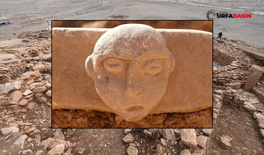 Şanlıurfa Karahantepe'de Bulunan İnsan Yüzü Heykeli Dikkati Çekiyor