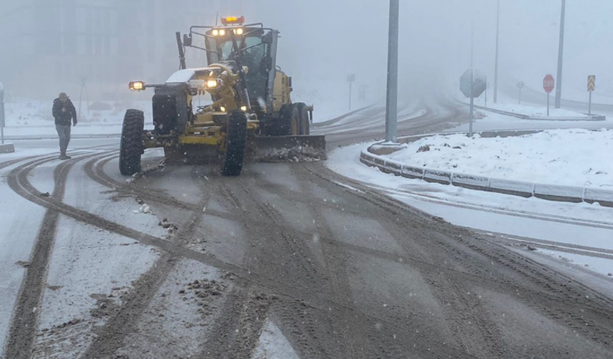 Şanlıurfa’da 205 Araç 804 Personelin Kar Mesaisi Başladı