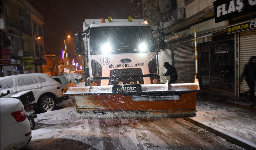 Siverek Belediyesi Karla Mücadele Çalışmalarına Başladı