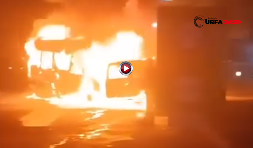 Şanlıurfa'da İki araç Çarpıştı, Yangın Çıktı: 2 Yaralı