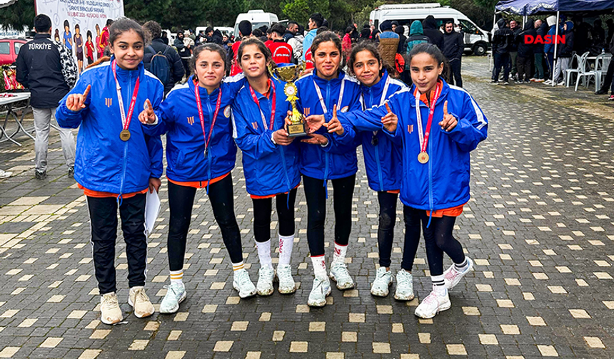 4 Kız Kardeşin Yer Aldığı Takım, Harran'dan Türkiye Şampiyonluğuna Uzandı
