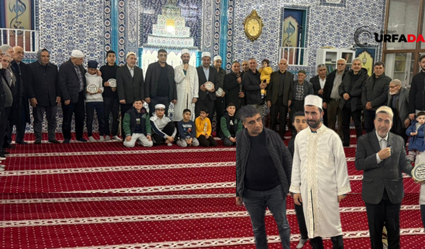 Şanlıurfa'da Kuran Bülbüllerine Plaket