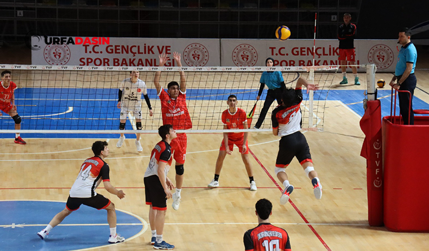 Şanlıurfa’nın Genç Erkekler Voleybol Takımı Yarı Finale Çıktı