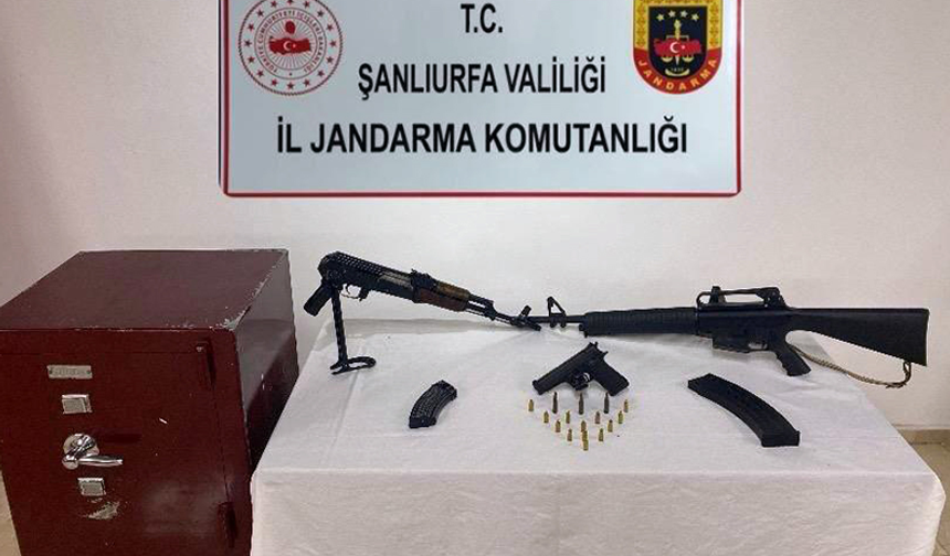 Şanlıurfa'da Silahlar ve Çelik Kasa Ele Geçirildi: 2 Gözaltı