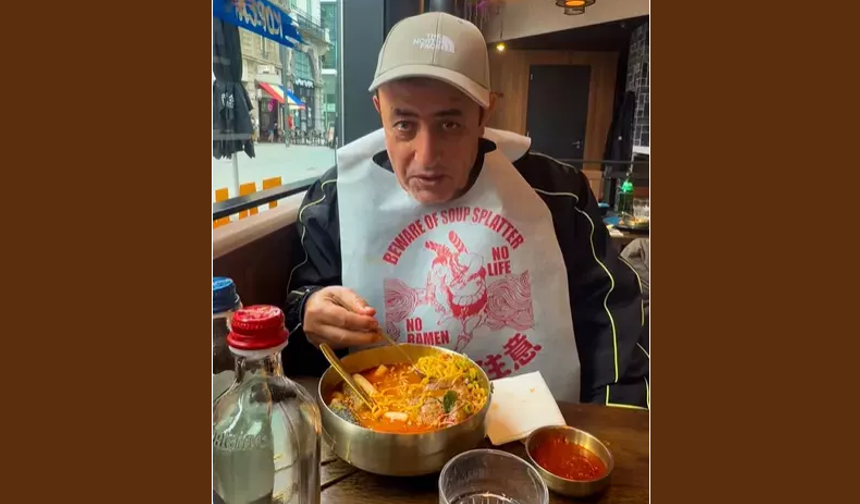 Şanlıurfalı Türkücü Mahmut Tuncer'in Güney Kore Mutfağına Esprili Yorumu Güldürdü