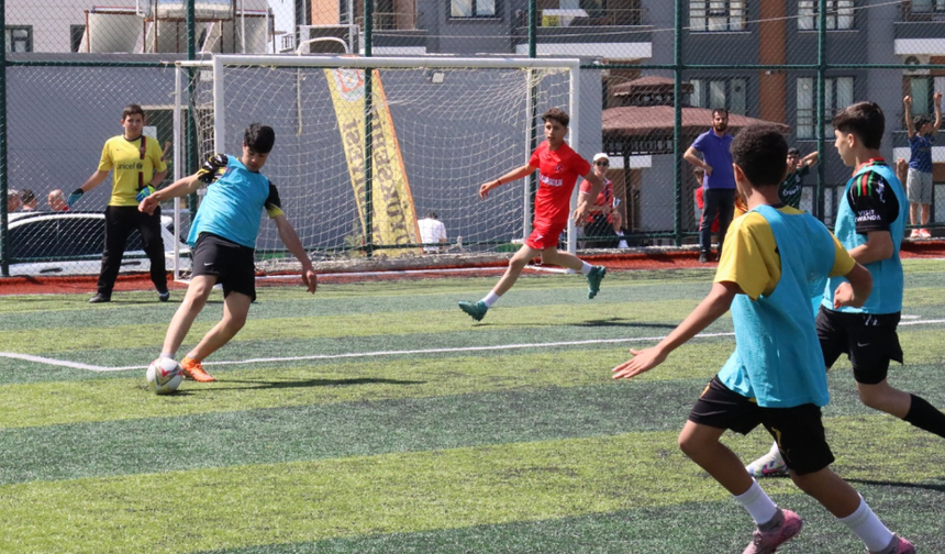 Şanlıurfa’da Okullar Arası Futbol Turnuvası Start Aldı