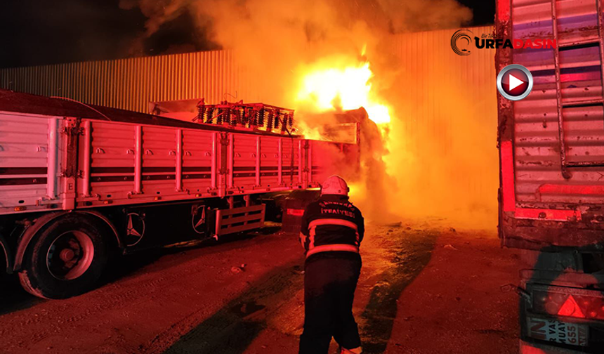 Şanlıurfa'da Tır Garajında Yangın: 3 Araç Alevlere Teslim Oldu