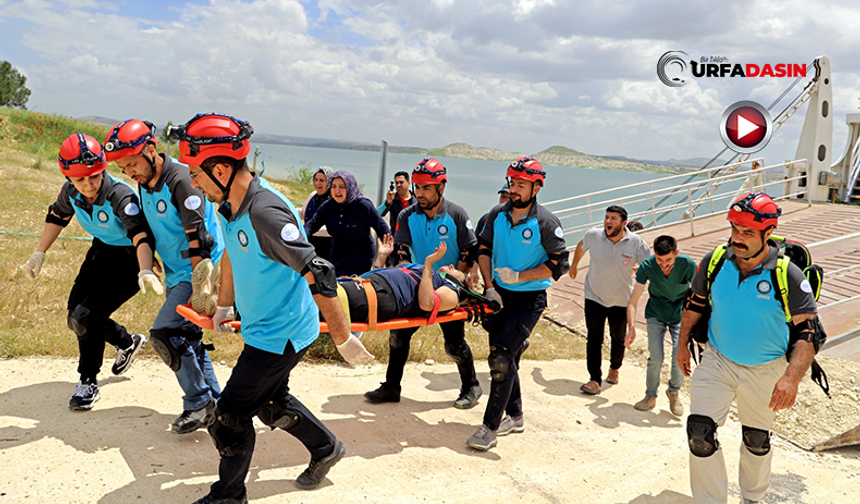 Şanlıurfa’da UMKE Ekiplerinden Nefes Kesen Feribot Kazası Tatbikatı