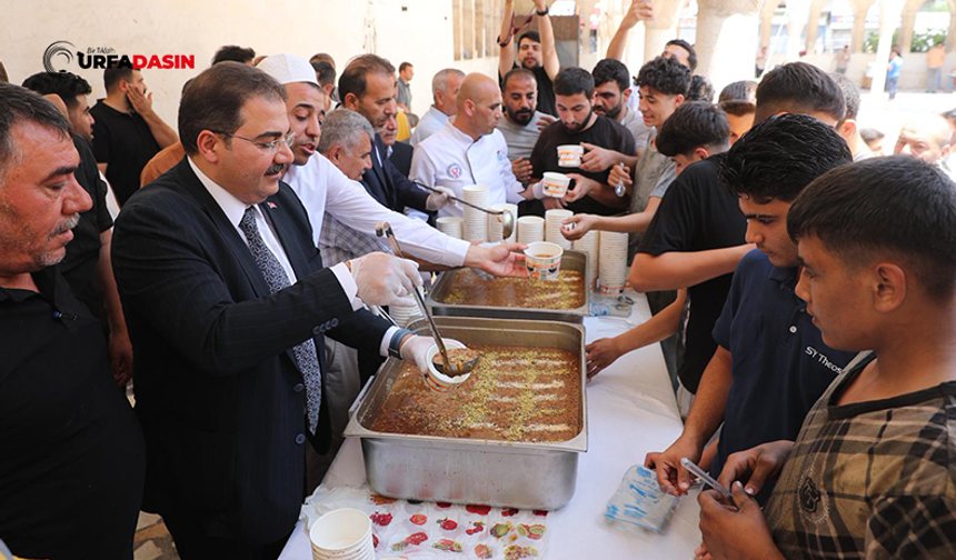 Şanlıurfa'da Aşurenin Bereketi Vatandaşlarla Paylaşıldı