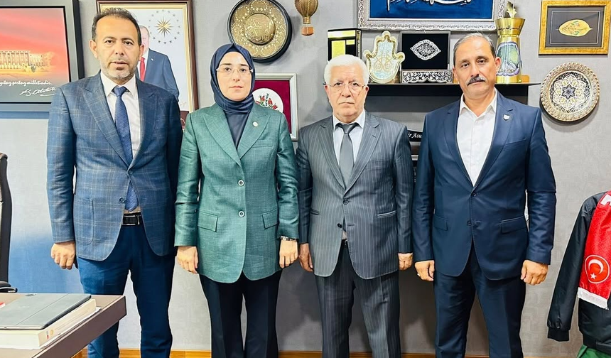 Milletvekili Yazmacı'nın Gazi Mecliste Ziyaretçisi Eksik Olmuyor