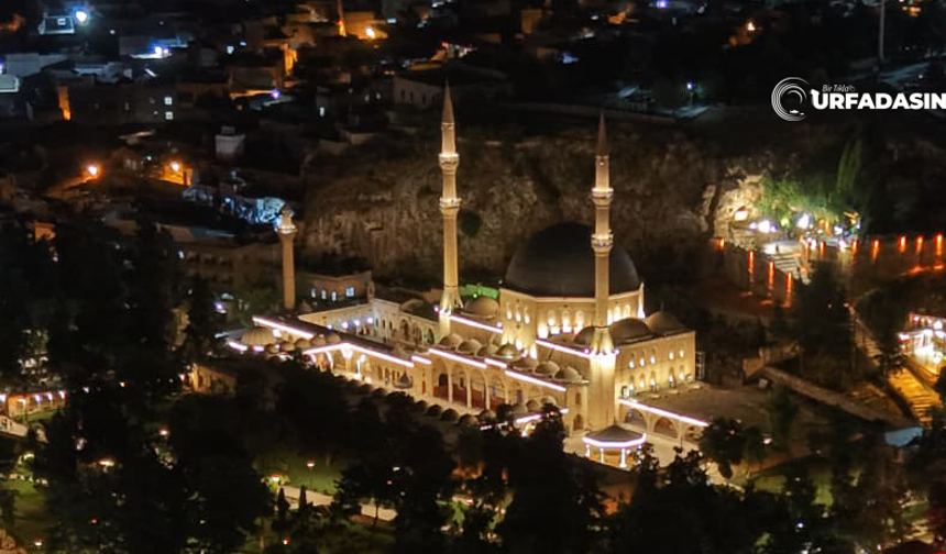 Şanlıurfa'da Tüm Camilerde 15 Temmuz'un 10. Yıl Dönümünde Eş Zamanlı Selâlar Okundu