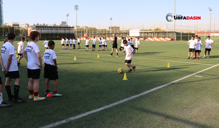 Şanlıurfa'da Aynı Anda Binlerce Çocuk Futbol Eğitimi Alıyor