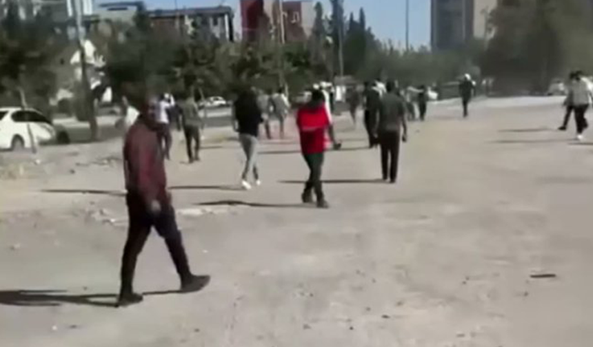 Şanlıurfa Adliyesi Önünde Kavga
