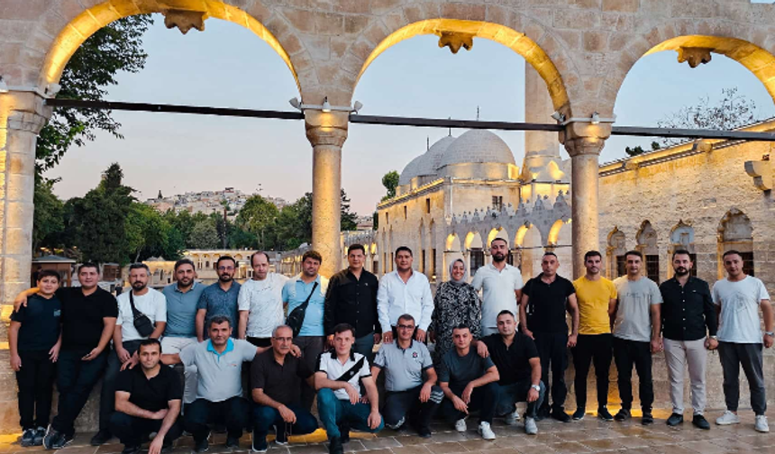 Şanlıurfa’da Gençler Sabah Namazında Buluştu