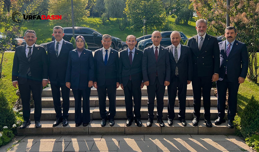 AK Parti Milletvekilleri Mecliste Bir Araya Geldi: Şanlıurfa Konuşuldu