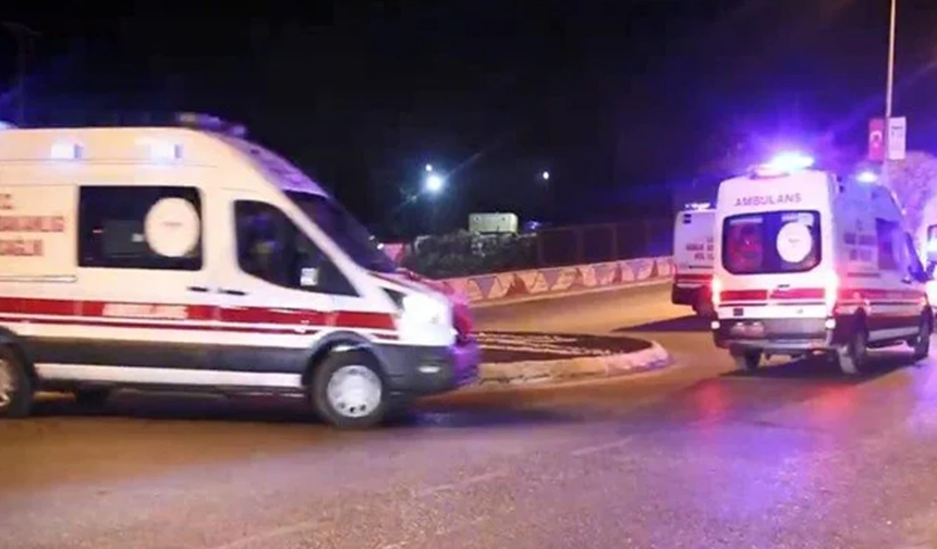 Şanlıurfa'da Otomobil ile Motosiklet Çarpıştı: 2 Yaralı